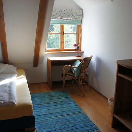 Hotel Schwarzer Adler Erlangen Habitación foto